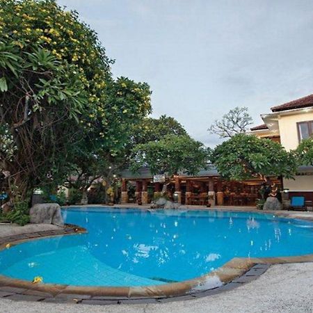 Oyo 2334 Melka Excelsior Hotel Singaraja Εξωτερικό φωτογραφία