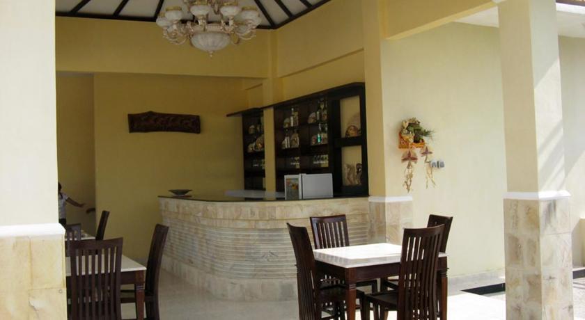 Oyo 2334 Melka Excelsior Hotel Singaraja Εξωτερικό φωτογραφία