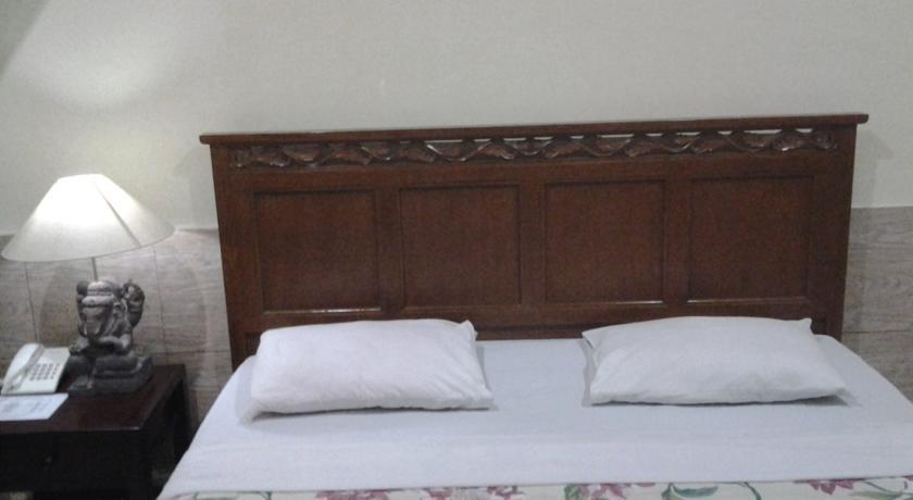 Oyo 2334 Melka Excelsior Hotel Singaraja Εξωτερικό φωτογραφία