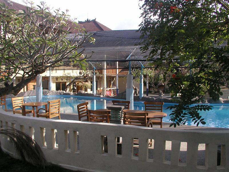 Oyo 2334 Melka Excelsior Hotel Singaraja Εξωτερικό φωτογραφία