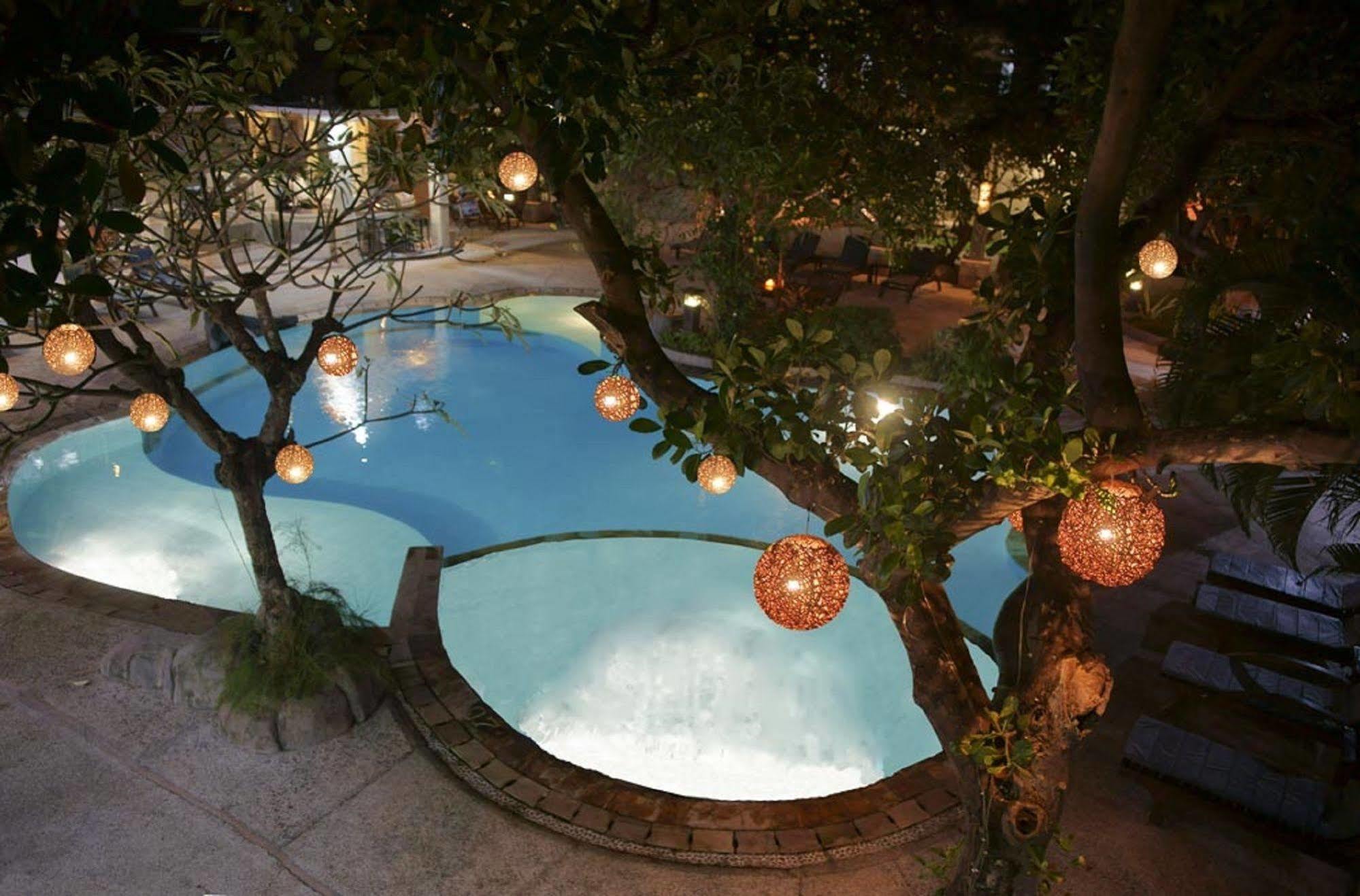 Oyo 2334 Melka Excelsior Hotel Singaraja Εξωτερικό φωτογραφία