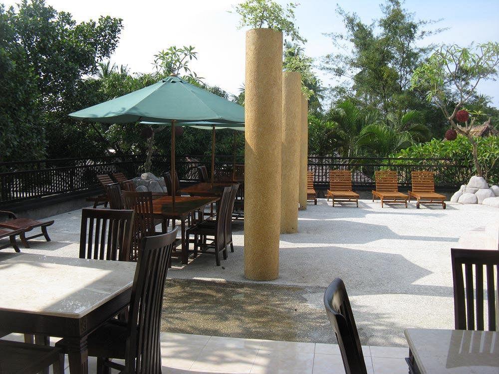 Oyo 2334 Melka Excelsior Hotel Singaraja Εξωτερικό φωτογραφία