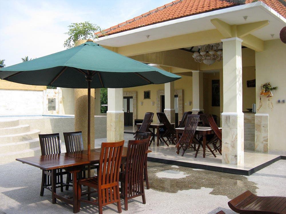 Oyo 2334 Melka Excelsior Hotel Singaraja Εξωτερικό φωτογραφία