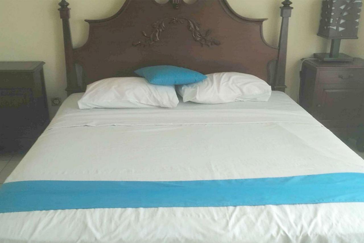 Oyo 2334 Melka Excelsior Hotel Singaraja Εξωτερικό φωτογραφία